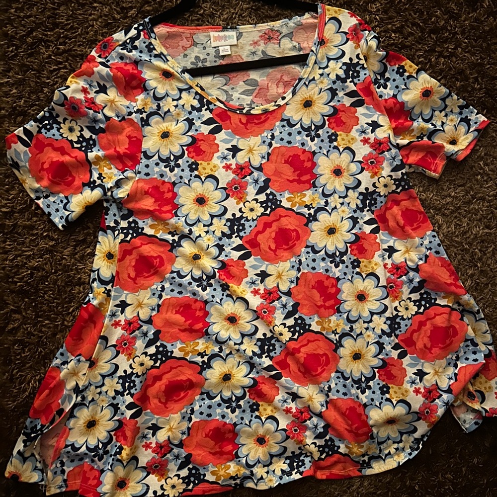 Lularoe perfect tee